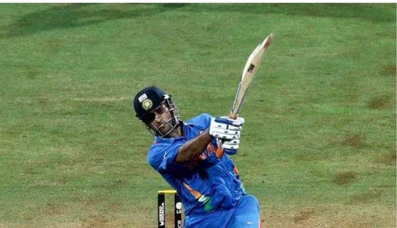 MS Dhoni's 2011 World Cup Bat MS Dhoni's 2011 World Cup Bat