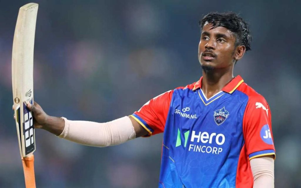 Abishek Porel (Wicketkeeper-Batter)