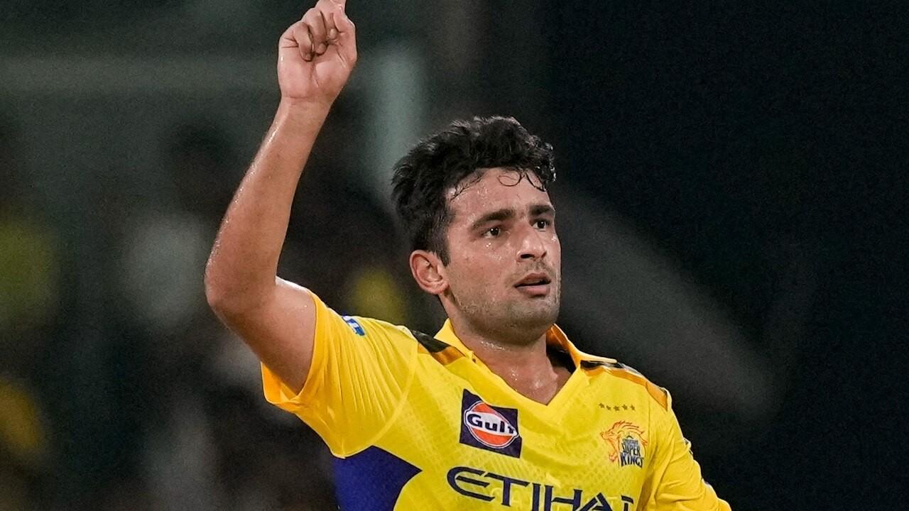 Anshul Kamboj (Bowler)