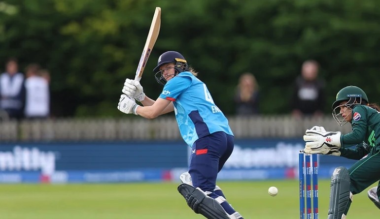 England Women vs Pakistan Women - Head to Head Stats in ODIs

