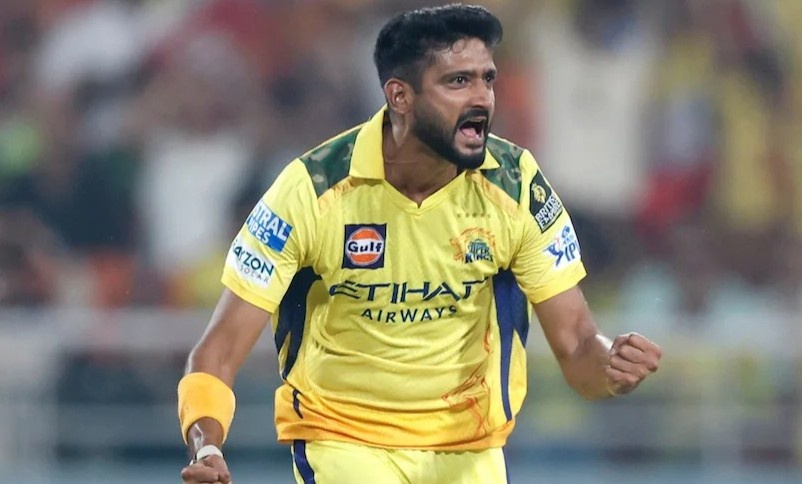 Khaleel Ahmed (Bowler)