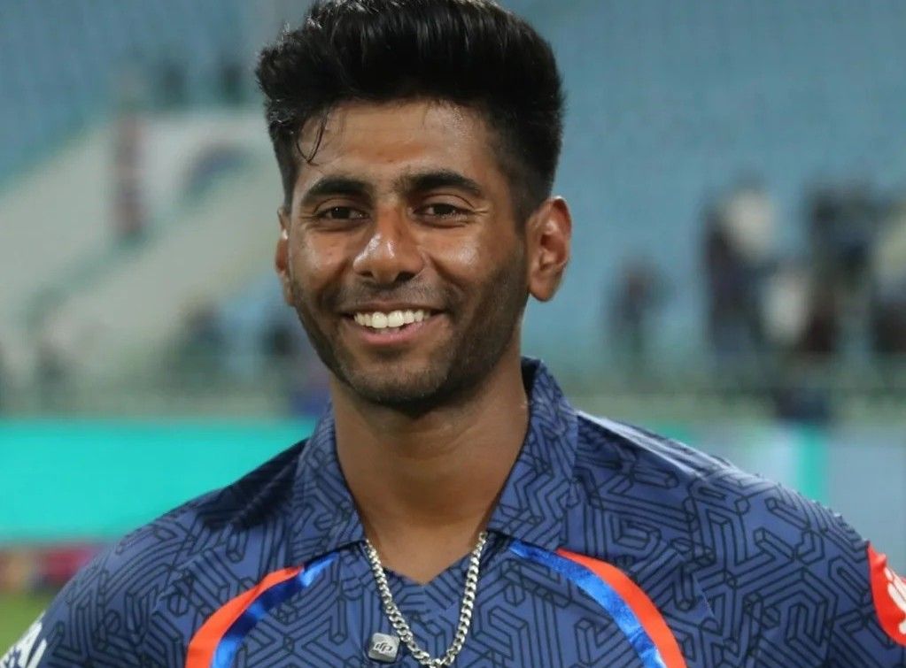 Mayank Yadav (Bowler)